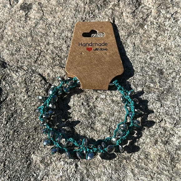 Hematite charm bracelet - Picture 7 of 9